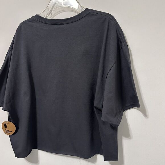 Tree Hugger Tshirt Tee Womens XL Gray Crop Short Sleeve Casual Smiley Face NEW - Picture 7 of 10